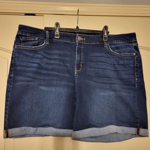 A.N.A 24W Jean Shorts